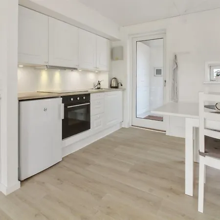 Anelia - 2-3km From The Sea By Interhome